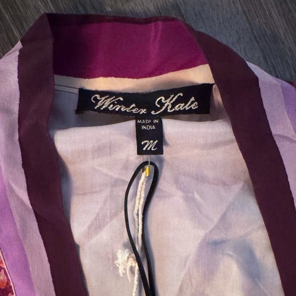 Winter Kate Opy Floral Silk Kimono in Wildwood - Picture 6 of 7